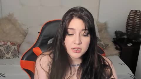 Snapshot of vitaxviper chatting on 11.14.25 Vit a Viper online show from 11.14.25