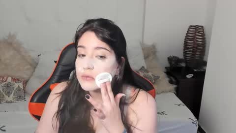 Snapshot of vitaxviper chatting on 11.15.25 Vit a Viper online show from 11.15.25