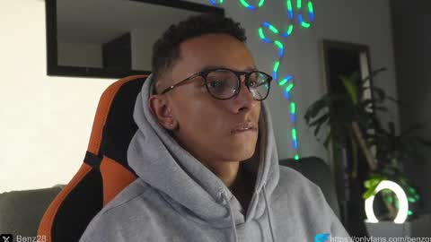 VITO BENZ online show from 02.21.25