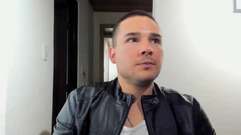 Vito Ferrer online show from 01.23.25