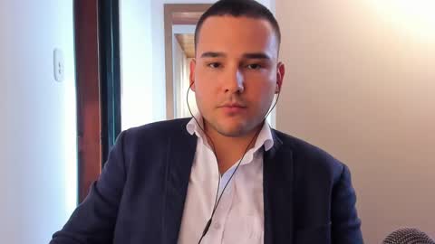 Vito Ferrer online show from 02.05.25