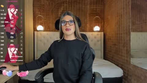 Snapshot of vitta_alfayed chatting on 01.08.25 VittaaaPlease help me with your thumbs up its important online show from 01.08.25