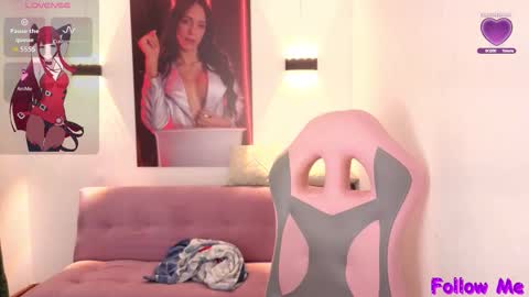 VITTORIA  online show from 10.28.25