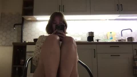 Snapshot of viv983161 chatting on 11.24.25 viv983161 online show from 11.24.25