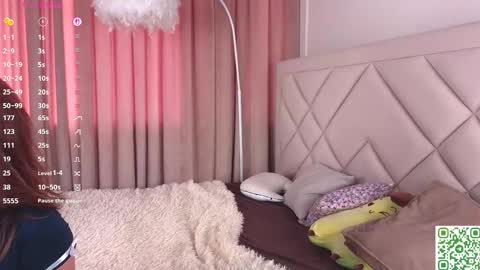 Snapshot of vivi_ennes chatting on 10.11.25 You like my friends can call me LUNA This is my first day here online show from 10.11.25