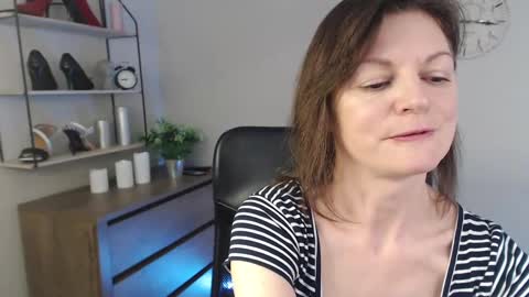 Vivian online show from 03.07.25