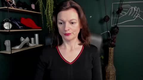 Vivian online show from 03.12.25