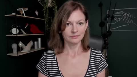 Vivian online show from 09.09.25