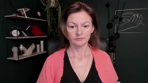 Vivian online show from 09.10.25