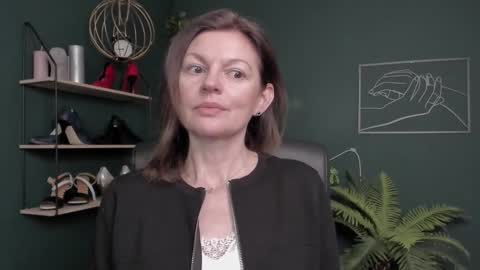 Vivian online show from 11.12.25