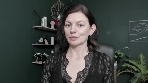 Vivian online show from 03.17.26