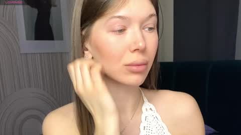 Vivian Evans online show from 02.20.25