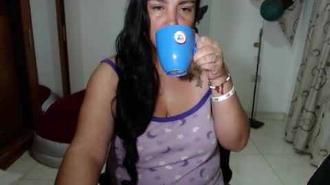 Snapshot of vivian_milf_paint chatting on 03.04.26 vivian_milf_paint online show from 03.04.26