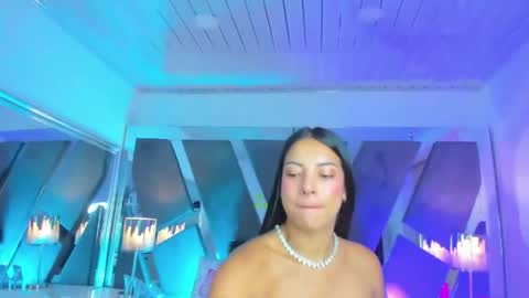 Vivian Monroe online show from 04.08.26