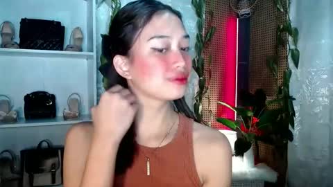 Vivian online show from 01.11.25