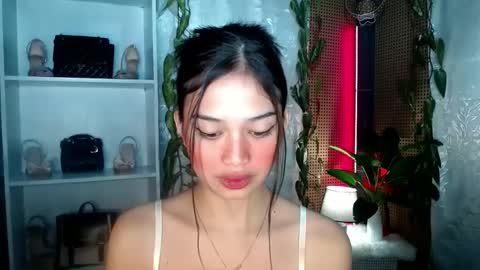 Vivian online show from 01.11.25