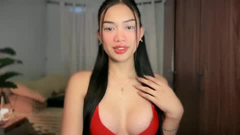 Vivian online show from 06.21.26