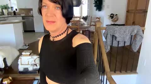 Vivlove online show from 02.08.25