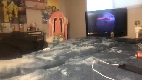 3 Vivian 3 online show from 11.13.25