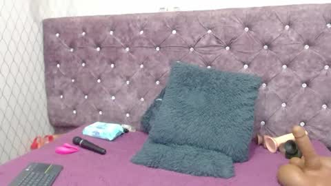 VivianRose online show from 01.28.25