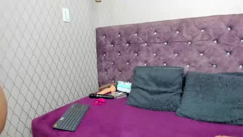 VivianRose online show from 03.06.25