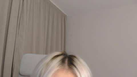 vivianwinters online show from 11.16.25