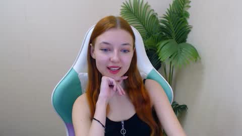 Vivien online show from 03.06.25