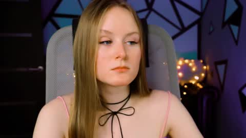 Vivien online show from 01.19.25