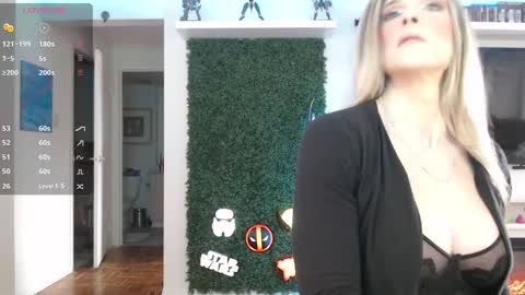 Vixen online show from 11.02.25