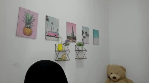 vixenlust17 online show from 02.13.26