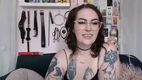 Snapshot of vixinvvitch chatting on 07.08.26 VIXIN online show from 07.08.26