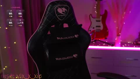 vixxxiee online show from 03.05.25