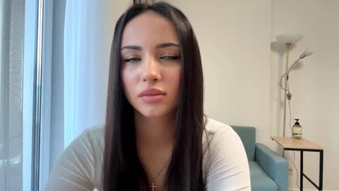 Miss Mia online show from 04.01.26