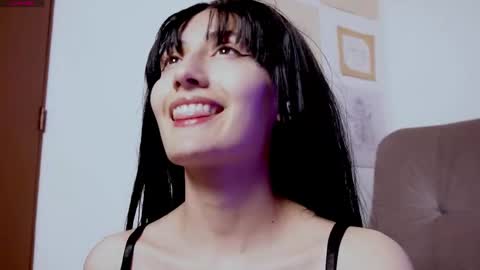 LOLA online show from 11.23.25