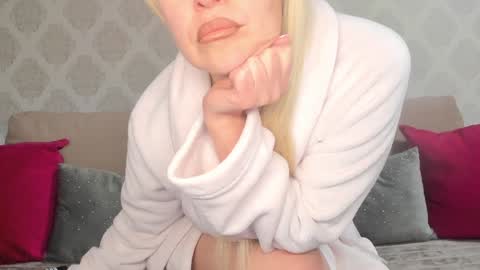 Snapshot of vladax555 chatting on 01.29.25 VLADAX555 online show from 01.29.25