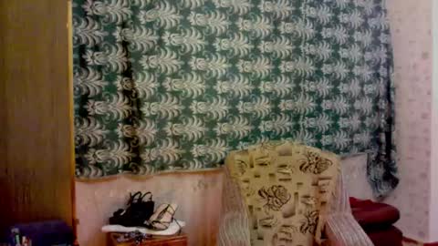 Snapshot of vladiskin chatting on 09.08.25 Violetta Elysia online show from 09.08.25