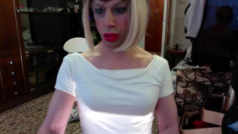 Violetta Elysia online show from 02.03.26