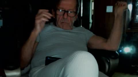 Snapshot of vnpg92 chatting on 01.04.25 vnpg92 online show from 01.04.25