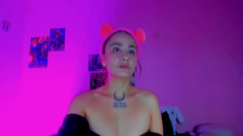 Snapshot of void_smokin chatting on 06.27.26 Gabriela online show from 06.27.26