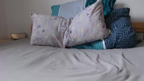 volvic_0904 online show from 03.08.26