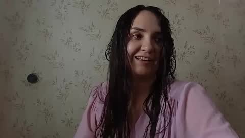 Snapshot of voulezvous_angel chatting on 03.05.26 voulezvous_angel online show from 03.05.26