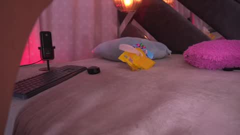 Violeta online show from 01.15.25