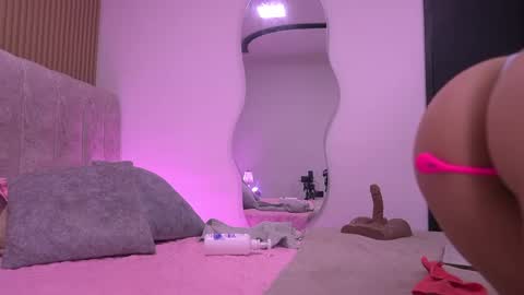 Violeta online show from 04.21.26