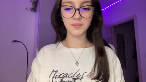 Alice  Before pvt write to me in PM  online show from 12.23.24