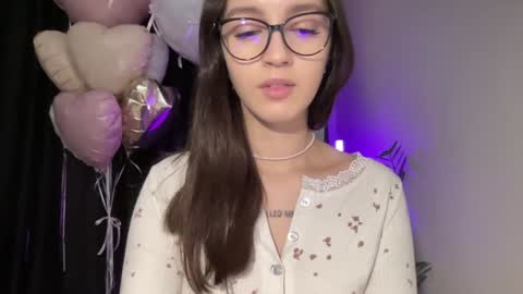 Alice  Before pvt write to me in PM  online show from 01.23.25