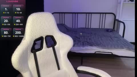 Alice  Before pvt write to me in PM  online show from 11.26.25