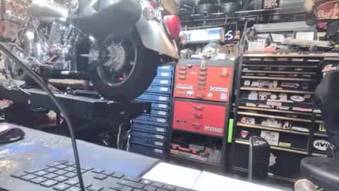 wakesblowinclouds online show from 11.23.25