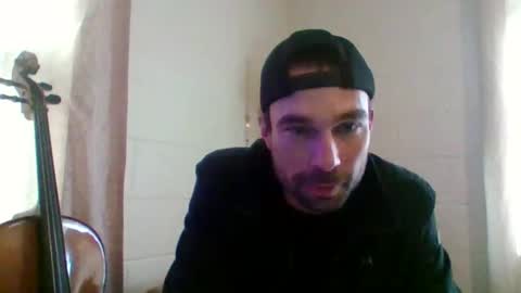 Snapshot of waketomyd chatting on 11.20.25 WakeToMyD online show from 11.20.25