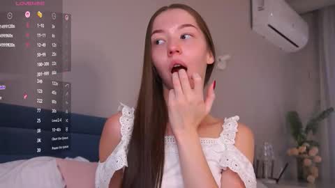  Lina online show from 11.03.25