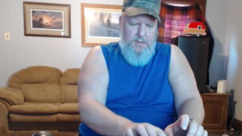 Snapshot of walkingbird chatting on 03.13.26 walkingbird online show from 03.13.26